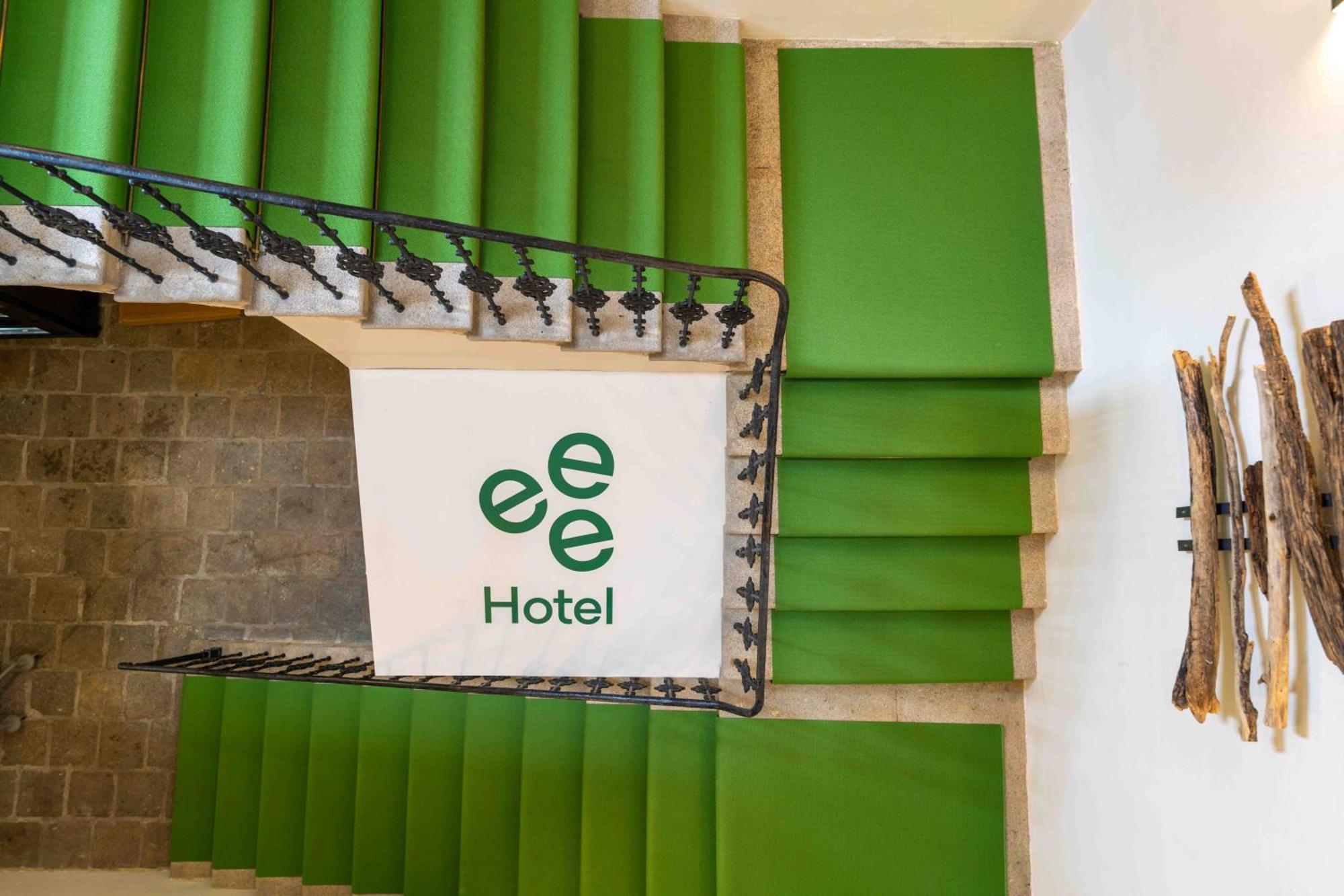 Eee Hotel Perg Exterior photo